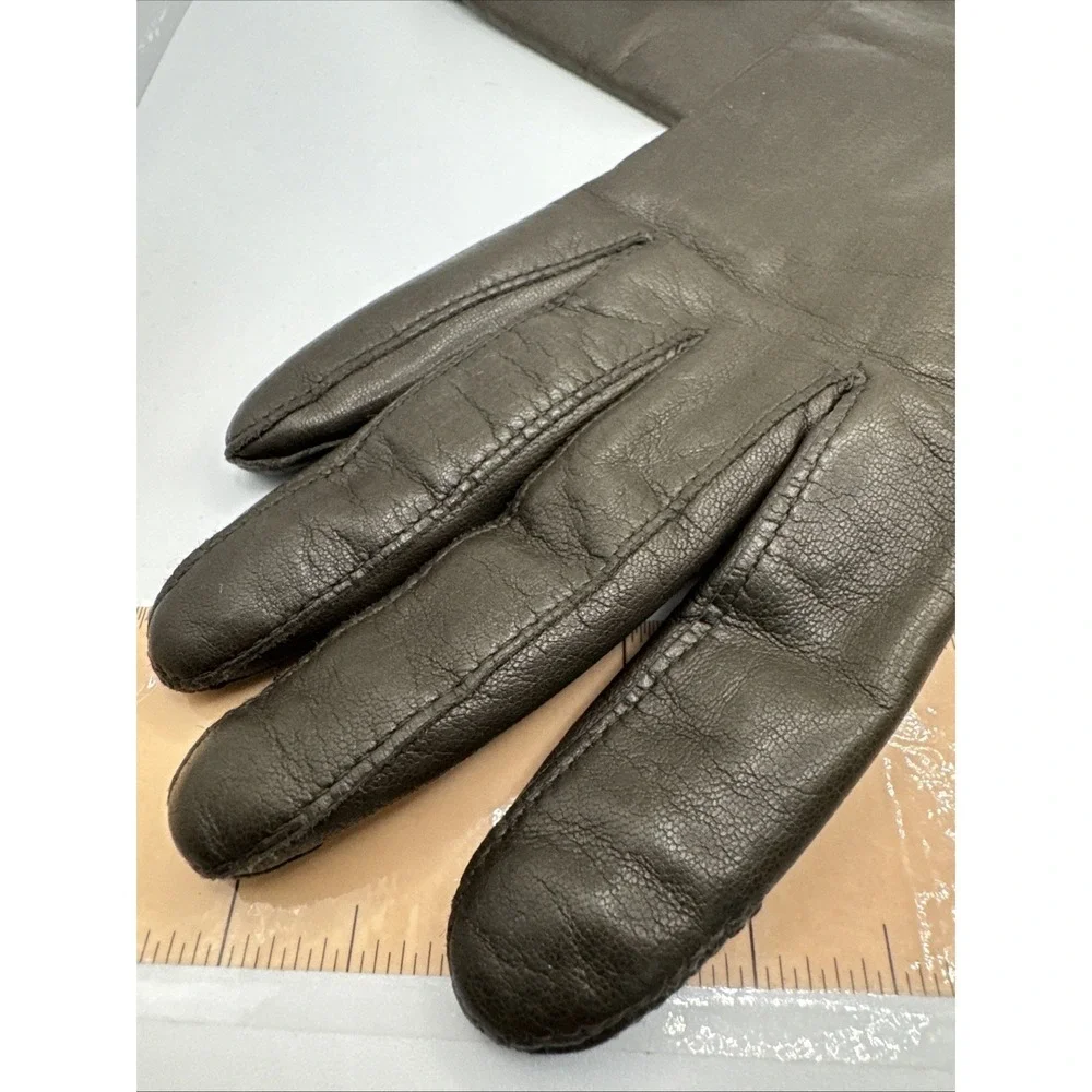 Vintage Woman's Brown Gloves - Size‎ 6.5